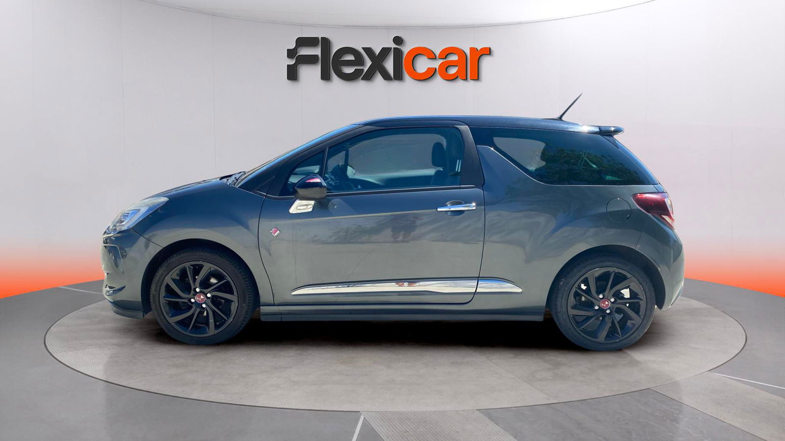 https://cdn-flexicar.caraffinity.it/public_appraisal_images_pro/images/stock/171805/1G5Y4rLCq6__IMG-20250730-WA0100.jpg
