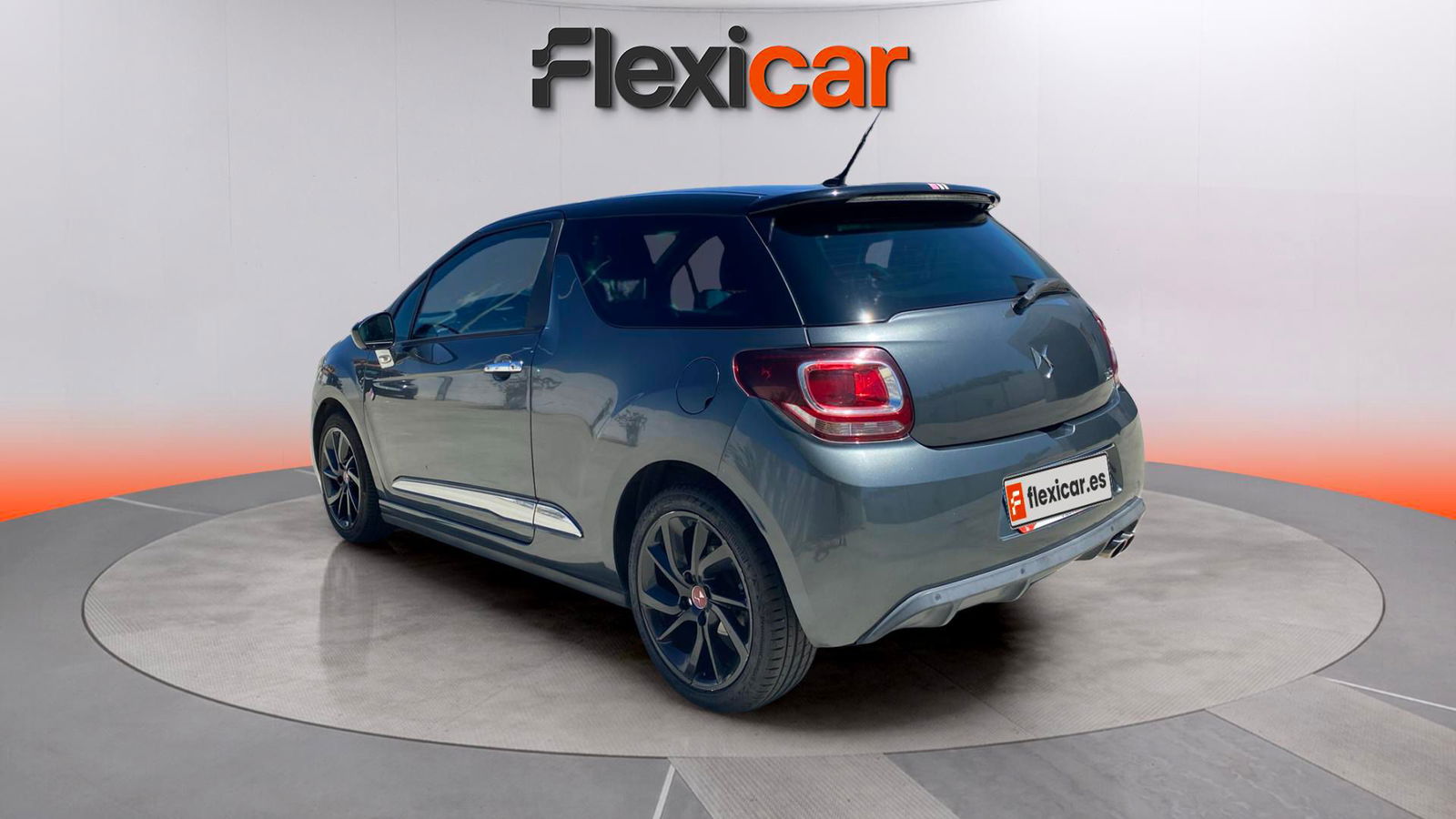 https://cdn-flexicar.caraffinity.it/public_appraisal_images_pro/images/stock/171805/lIzjr9bveR__IMG-20250730-WA0103.jpg