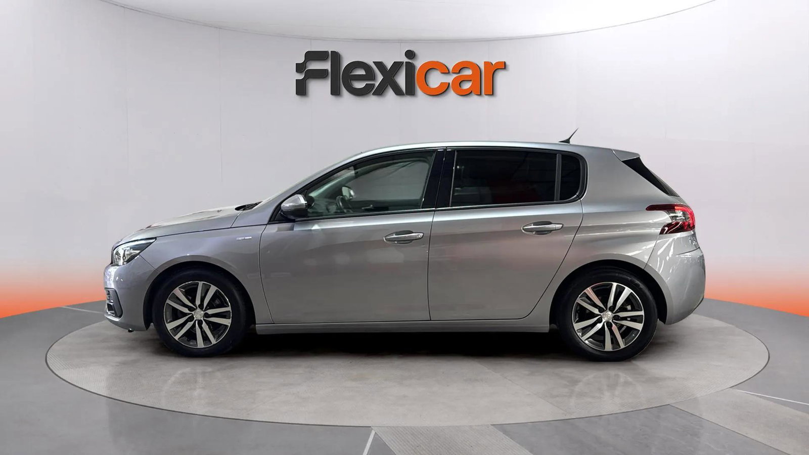 https://cdn-flexicar.caraffinity.it/public_appraisal_images_pro/images/stock/172062/AY5OeRcACX__3990LSZ_104438ce189747d88e87d1c7463bcff4_Exterior_2.jpeg.jpg