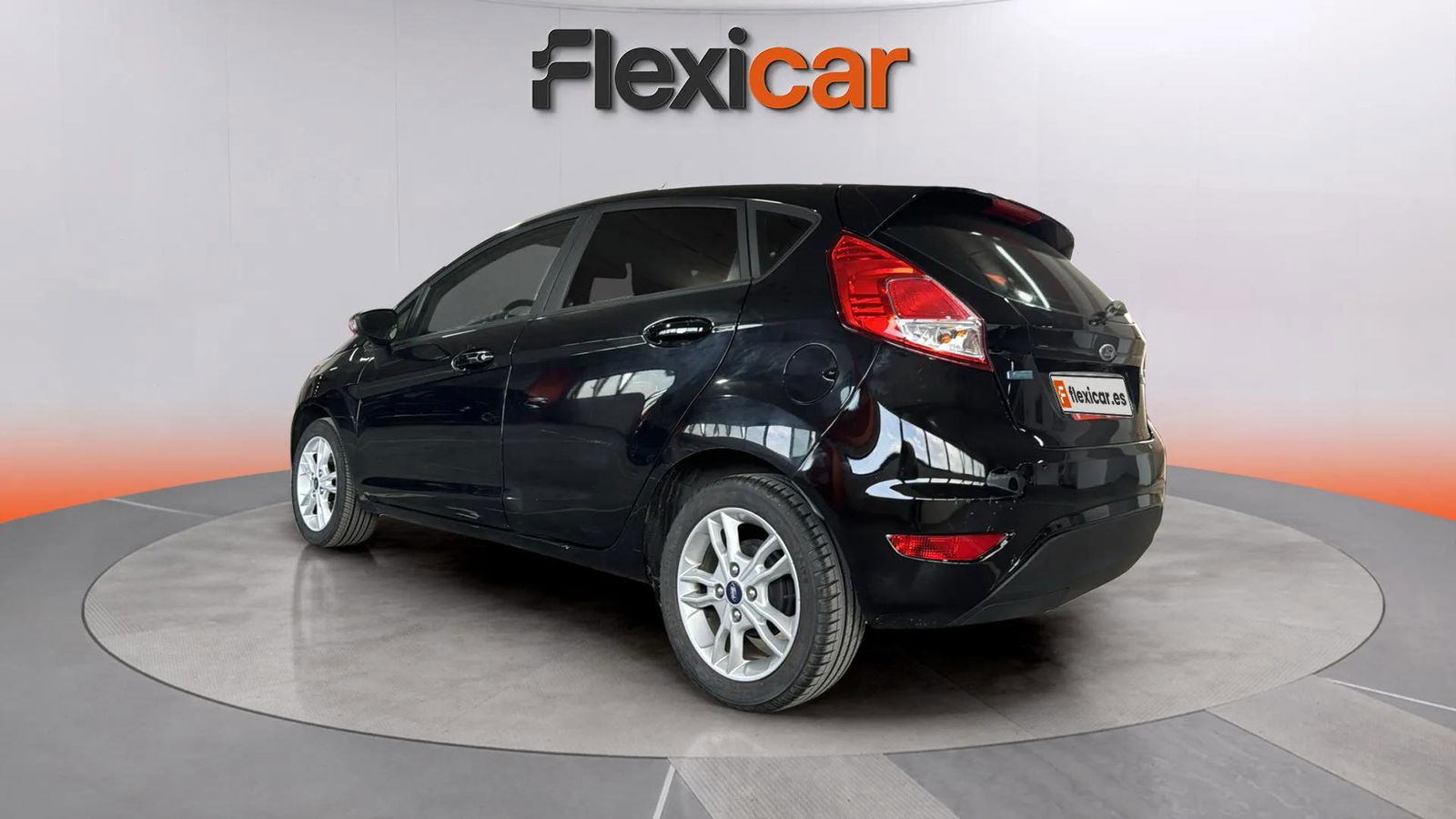 https://cdn-flexicar.caraffinity.it/public_appraisal_images_pro/images/stock/172565/jjWA5g2z0V__5.jpg