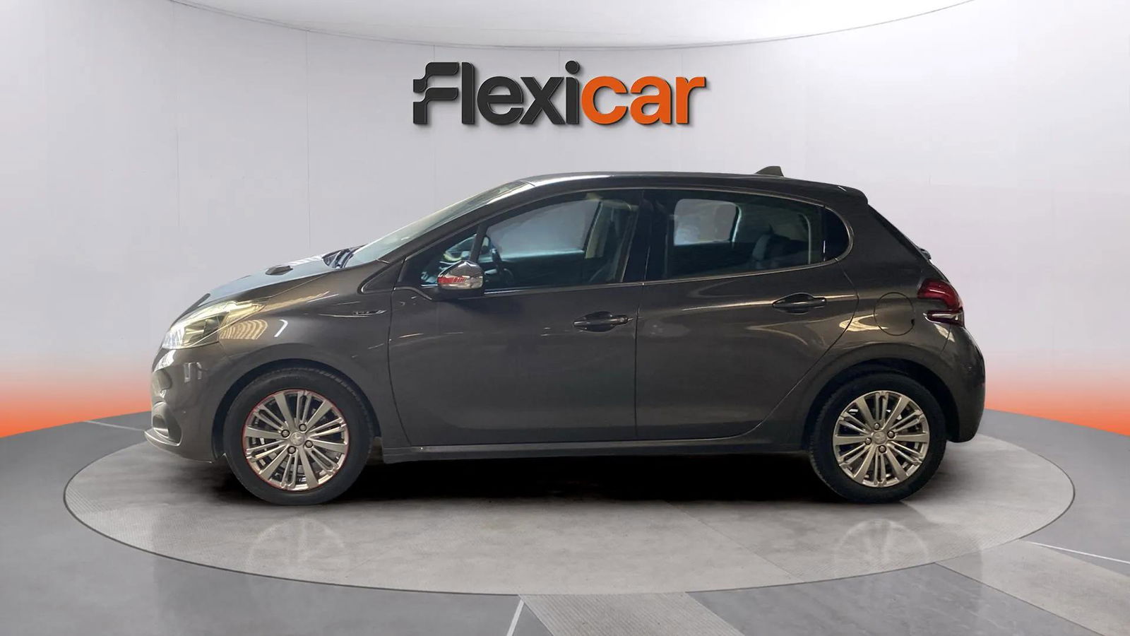 https://cdn-flexicar.caraffinity.it/public_appraisal_images_pro/images/stock/173358/iGSt9hxxyg__3373KLG_db1bac10a5d549f086c914cf63b7cc67_Exterior_5.jpeg.jpg