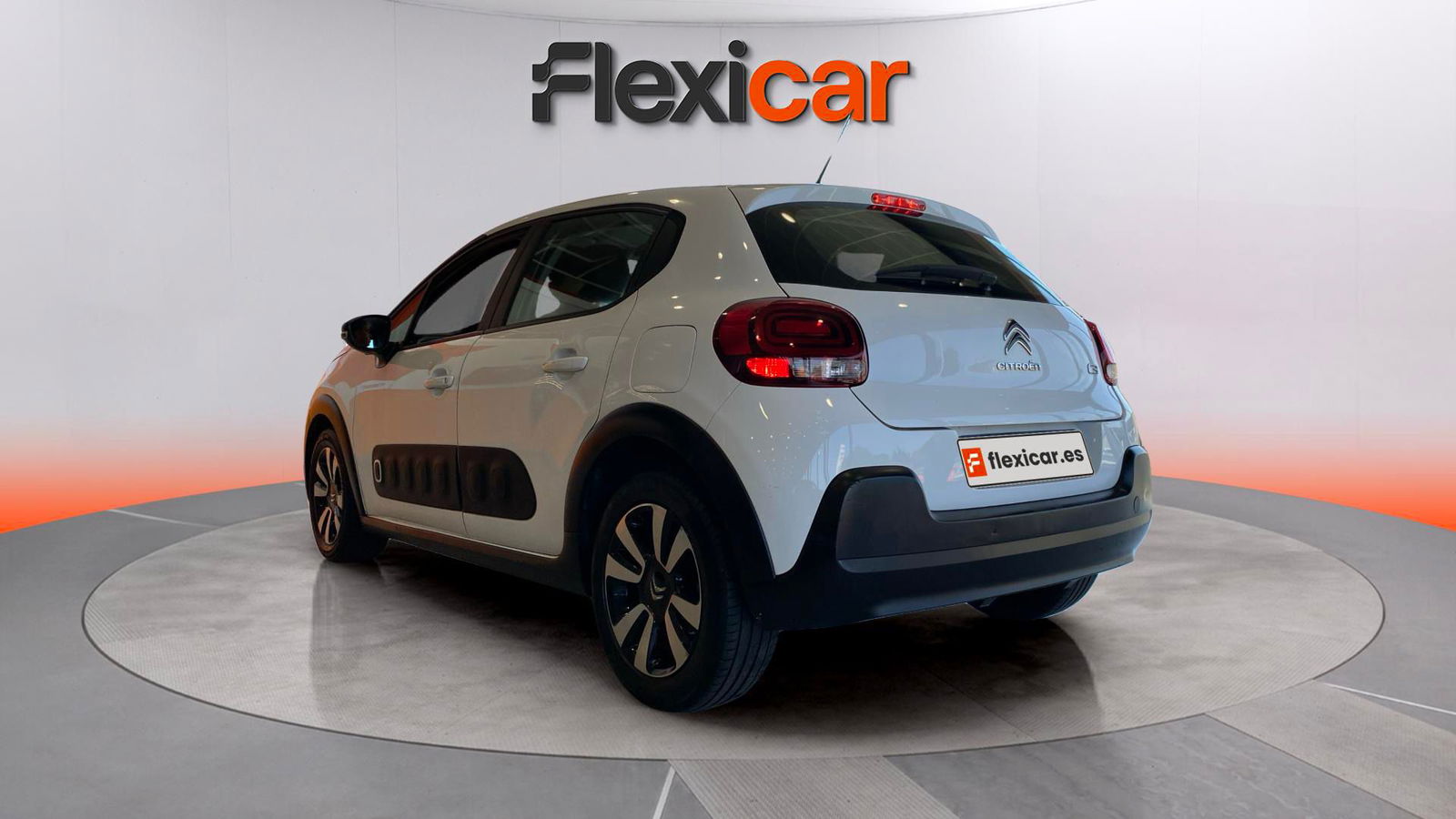 https://cdn-flexicar.caraffinity.it/public_appraisal_images_pro/images/stock/174054/QJmdMJQrvz__IMG-20250809-WA0409.jpg