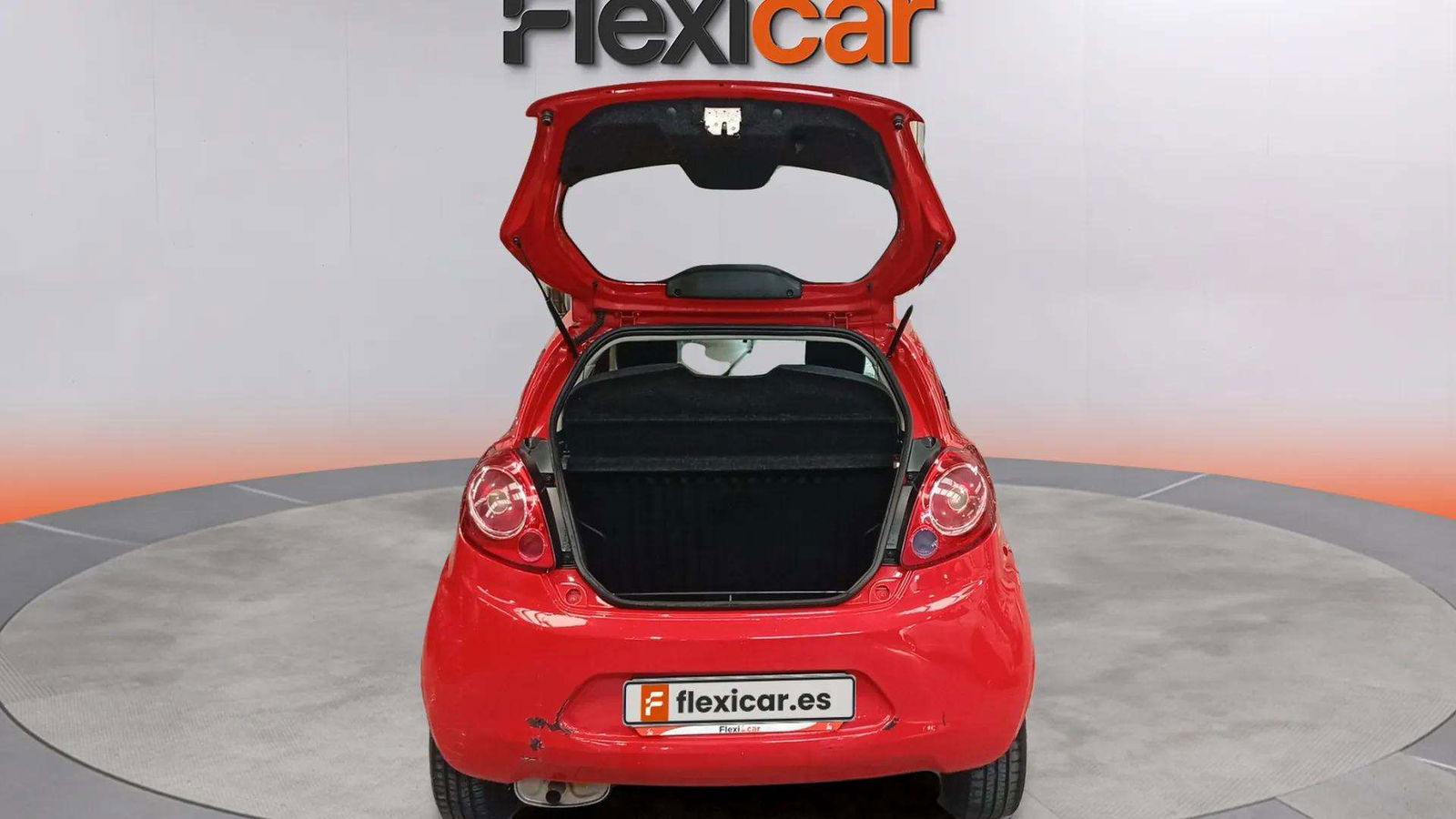 https://cdn-flexicar.caraffinity.it/public_appraisal_images_pro/images/stock/174642/QOcYVYjT8f__1495JKC_b472b567e4304a8d85259b886001a8e6_Interior_13.jpg.jpg