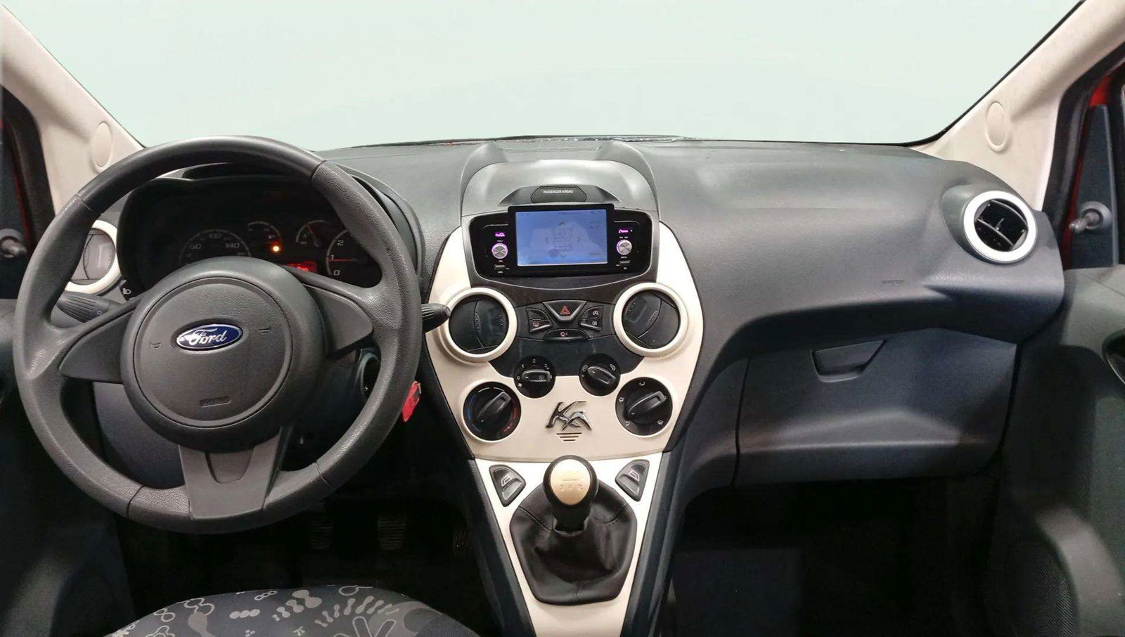 https://cdn-flexicar.caraffinity.it/public_appraisal_images_pro/images/stock/174642/bMYEkVzoM3__1495JKC_b472b567e4304a8d85259b886001a8e6_Interior_6.jpg.jpg