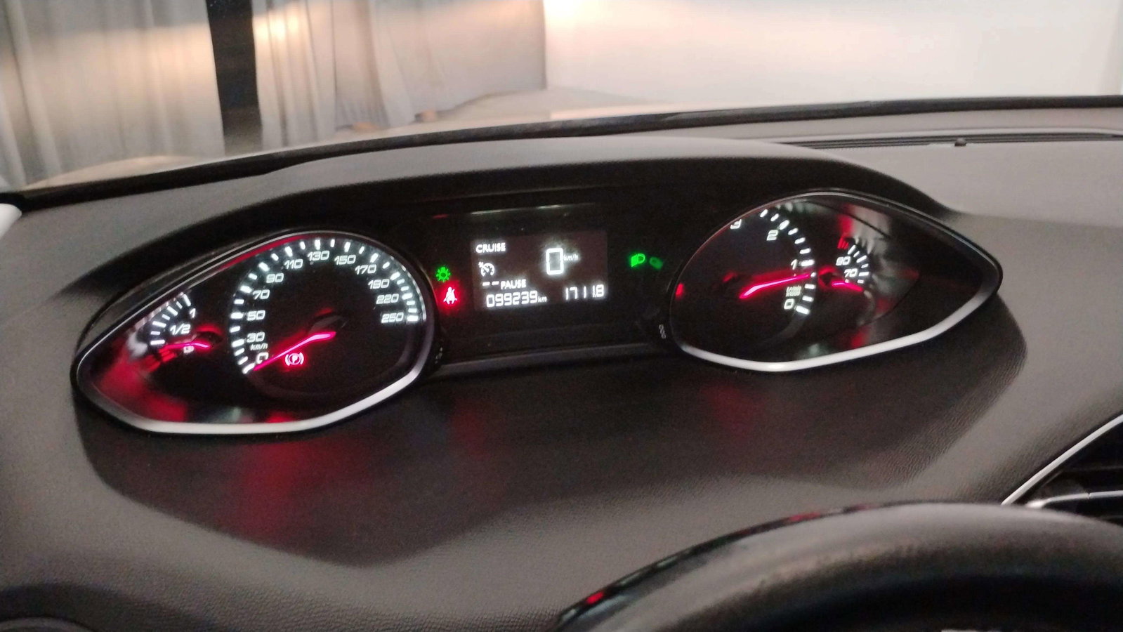https://cdn-flexicar.caraffinity.it/public_appraisal_images_pro/images/stock/175383/9g95WI6h6T__34518.jpg