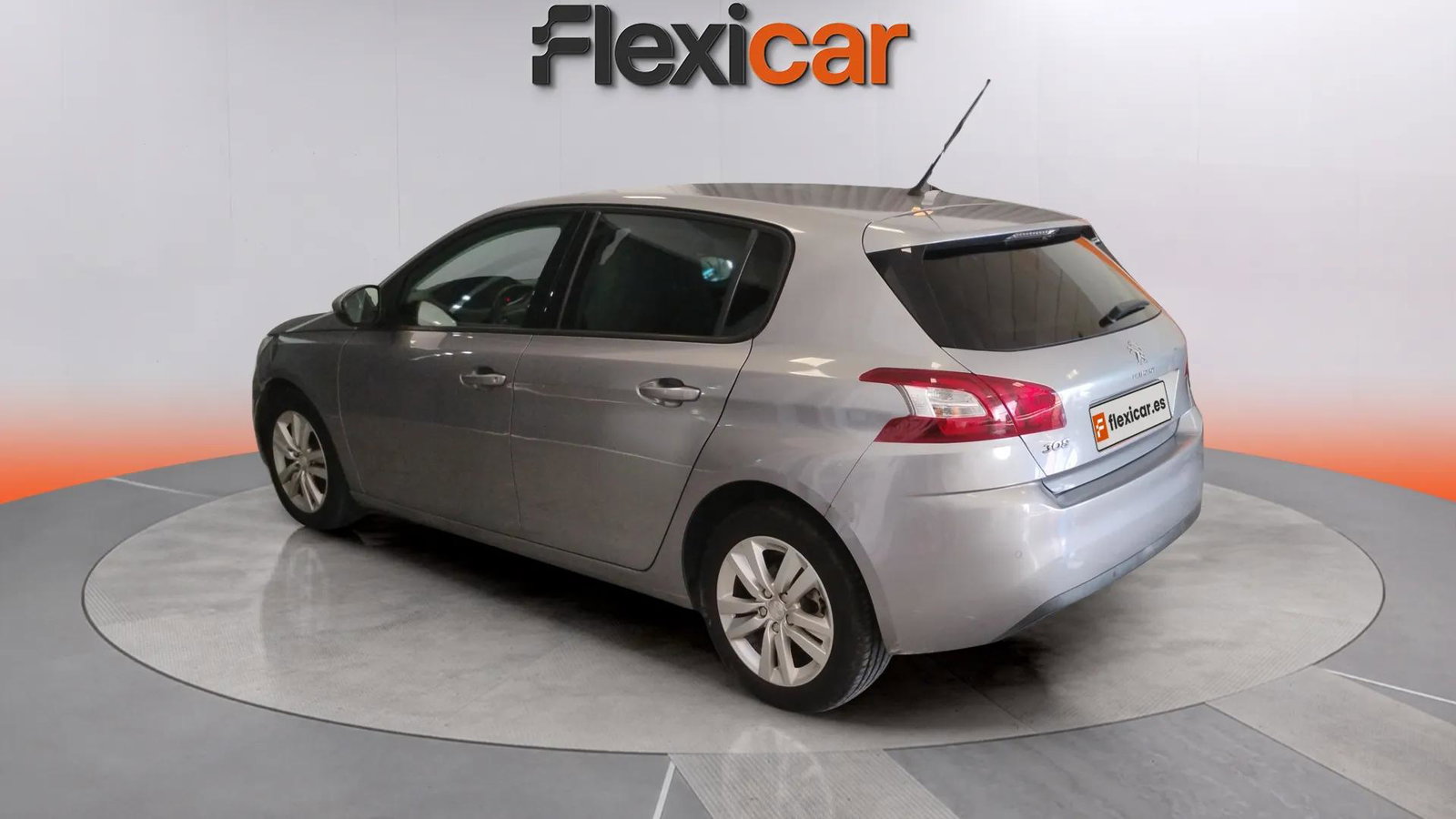 https://cdn-flexicar.caraffinity.it/public_appraisal_images_pro/images/stock/175383/VCOlGHKrSk__34524.jpg