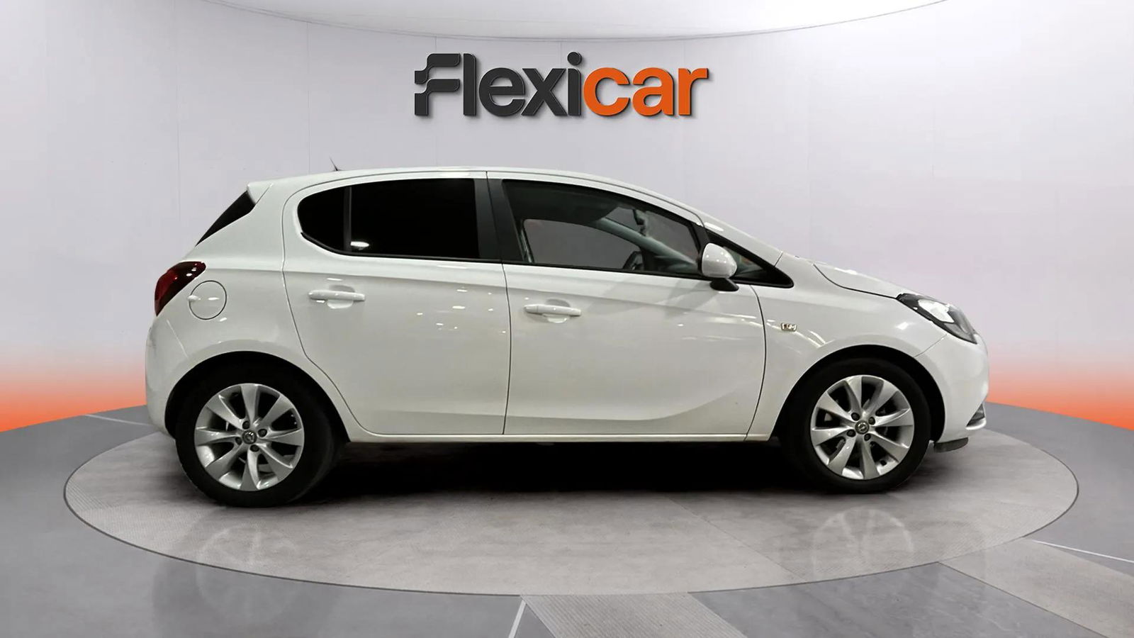 https://cdn-flexicar.caraffinity.it/public_appraisal_images_pro/images/stock/175432/7BfPXbtmlT__1_6_Exterior_1250JXY_5f508227150348e38baf0f8fba902d04_Exterior_6.jpeg.jpg