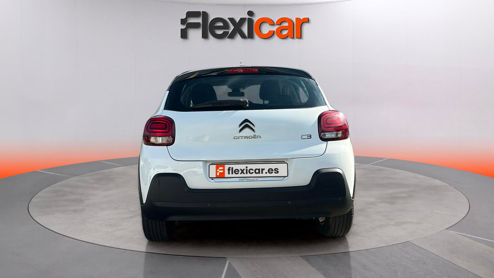 https://cdn-flexicar.caraffinity.it/public_appraisal_images_pro/images/stock/175681/2HJikpZEr2__f7d8a33f-356c-4ab6-b926-5ba31b1f4c25.jpg