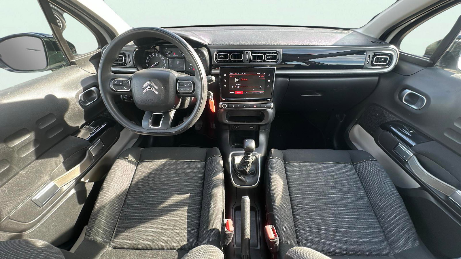 https://cdn-flexicar.caraffinity.it/public_appraisal_images_pro/images/stock/175681/dAs2KkH6FC__50ddc3e1-c7a8-4032-9870-605e3238764b.jpg