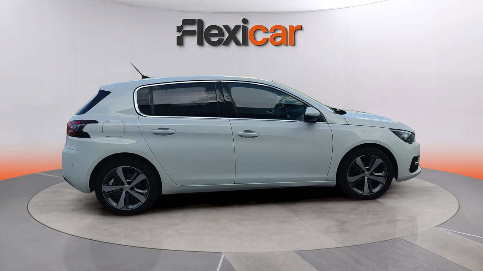 https://cdn-flexicar.caraffinity.it/public_appraisal_images_pro/images/stock/175856/rZJdNBaJlc__1_6_Exterior_9497KKP_9fd966edf17640819872efc1217210b3_Exterior_6.jpg.jpg