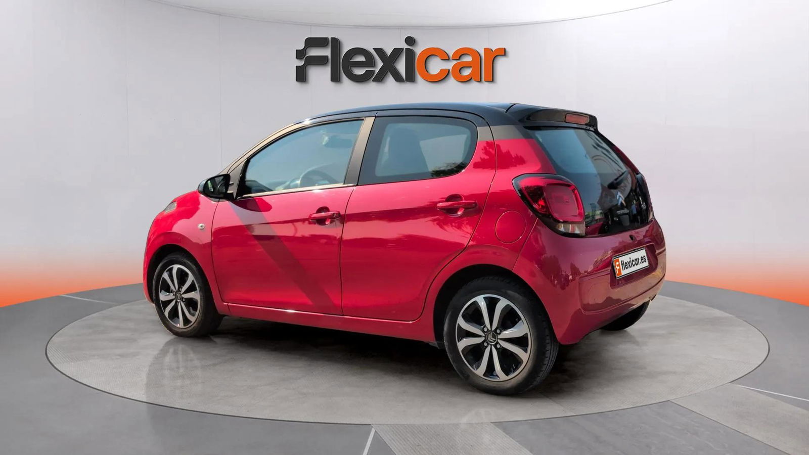 https://cdn-flexicar.caraffinity.it/public_appraisal_images_pro/images/stock/176395/AICcqWD7Or__7001KJC_6674ff86ada44245a2f0c2e9baa855a8_Exterior_3.jpg.jpg