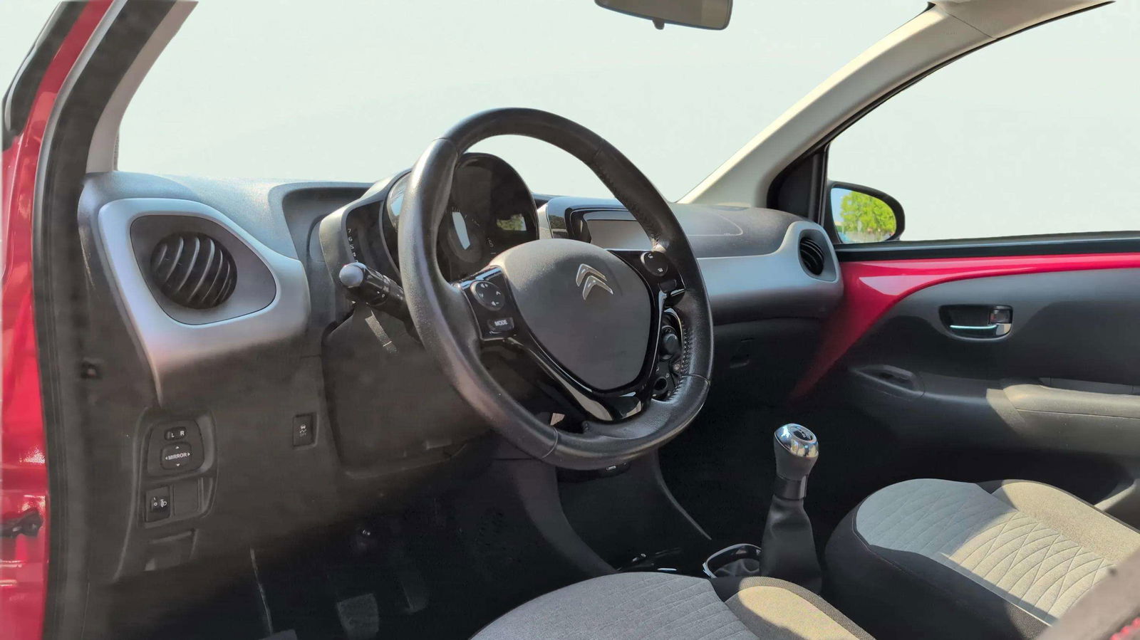 https://cdn-flexicar.caraffinity.it/public_appraisal_images_pro/images/stock/176395/xwghMIkJhO__7001KJC_6674ff86ada44245a2f0c2e9baa855a8_Interior_9.jpg.jpg