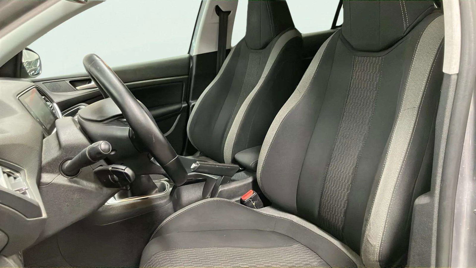 https://cdn-flexicar.caraffinity.it/public_appraisal_images_pro/images/stock/176449/BW5IqGIxOR__0051JNL_dc90794d7e9d4f78813e11a25ca7ea36_Interior_8.jpeg.jpg