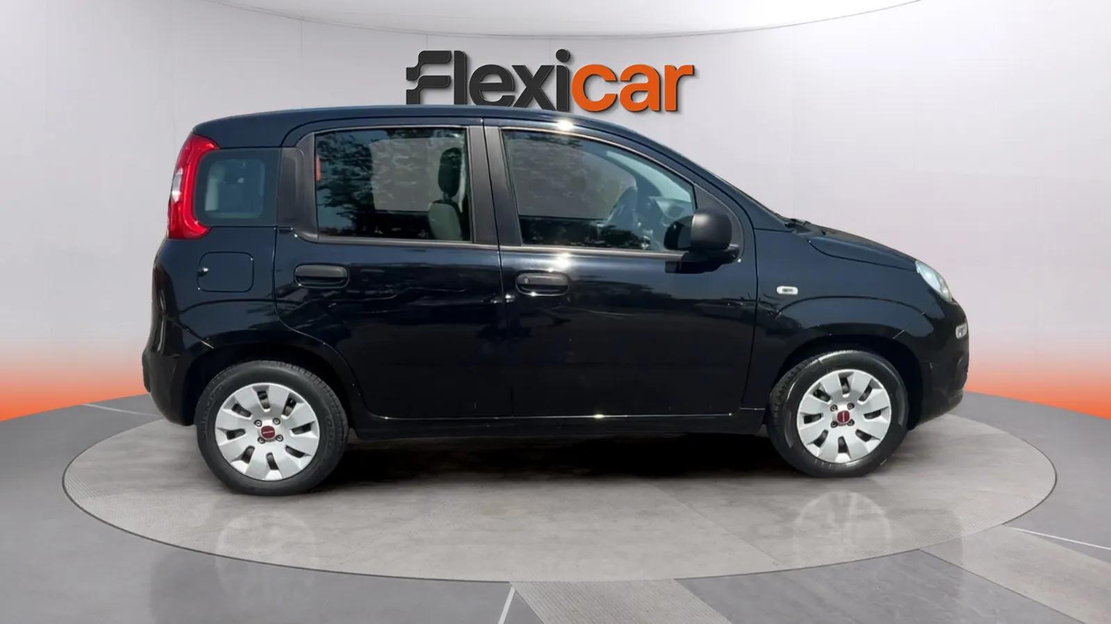 https://cdn-flexicar.caraffinity.it/public_appraisal_images_pro/images/stock/176622/isGWUadTTw__5f689a1682ae44b583d9ed667ad369bd_360_Exterior_5.jpg