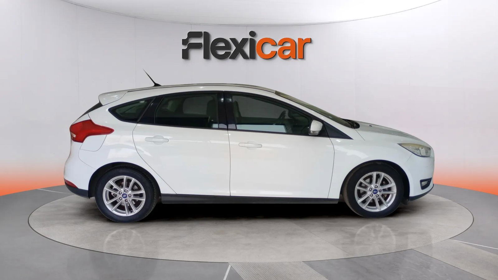 https://cdn-flexicar.caraffinity.it/public_appraisal_images_pro/images/stock/177354/VQZeh2PAwq__3783JRT_5f109fbb44d94dc9a7cf7b663d5155a6_Exterior_3.jpg.jpg