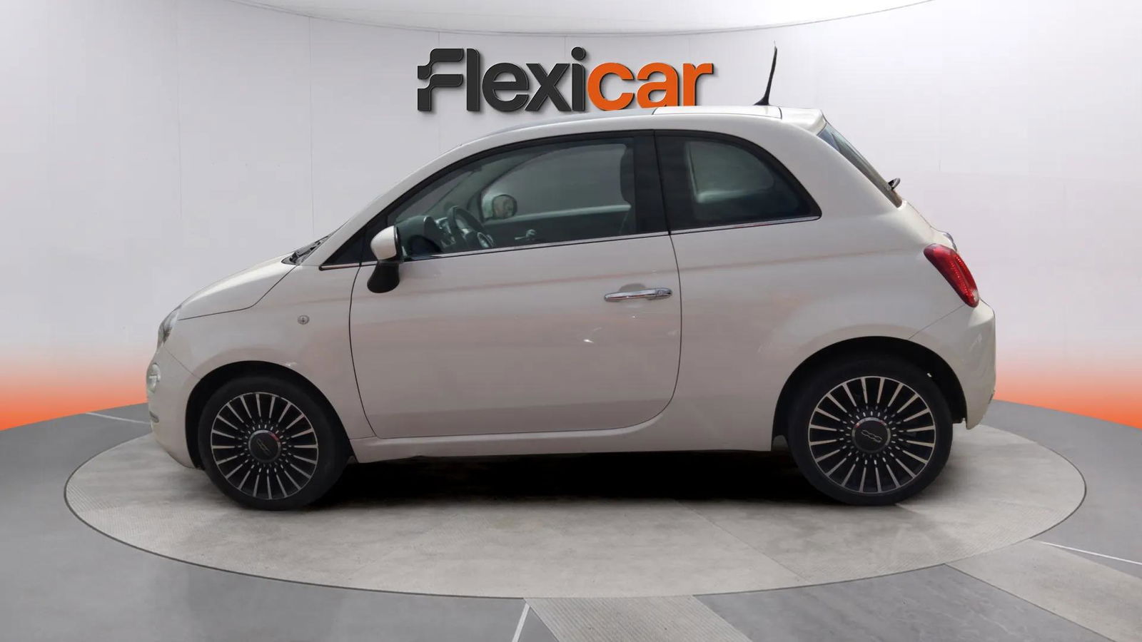 https://cdn-flexicar.caraffinity.it/public_appraisal_images_pro/images/stock/177655/4boacjuwcH__5900JYL_09ae63f2abbc415cb6ad9cb35e68b14a_Exterior_2.jpg.jpg