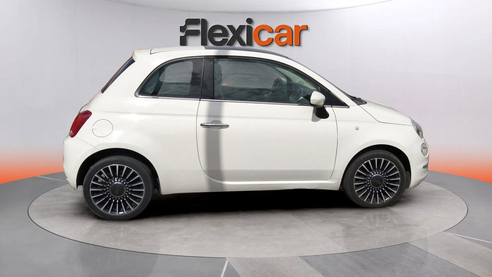https://cdn-flexicar.caraffinity.it/public_appraisal_images_pro/images/stock/177655/Ire08pD9VJ__5900JYL_09ae63f2abbc415cb6ad9cb35e68b14a_Exterior_6.jpg.jpg
