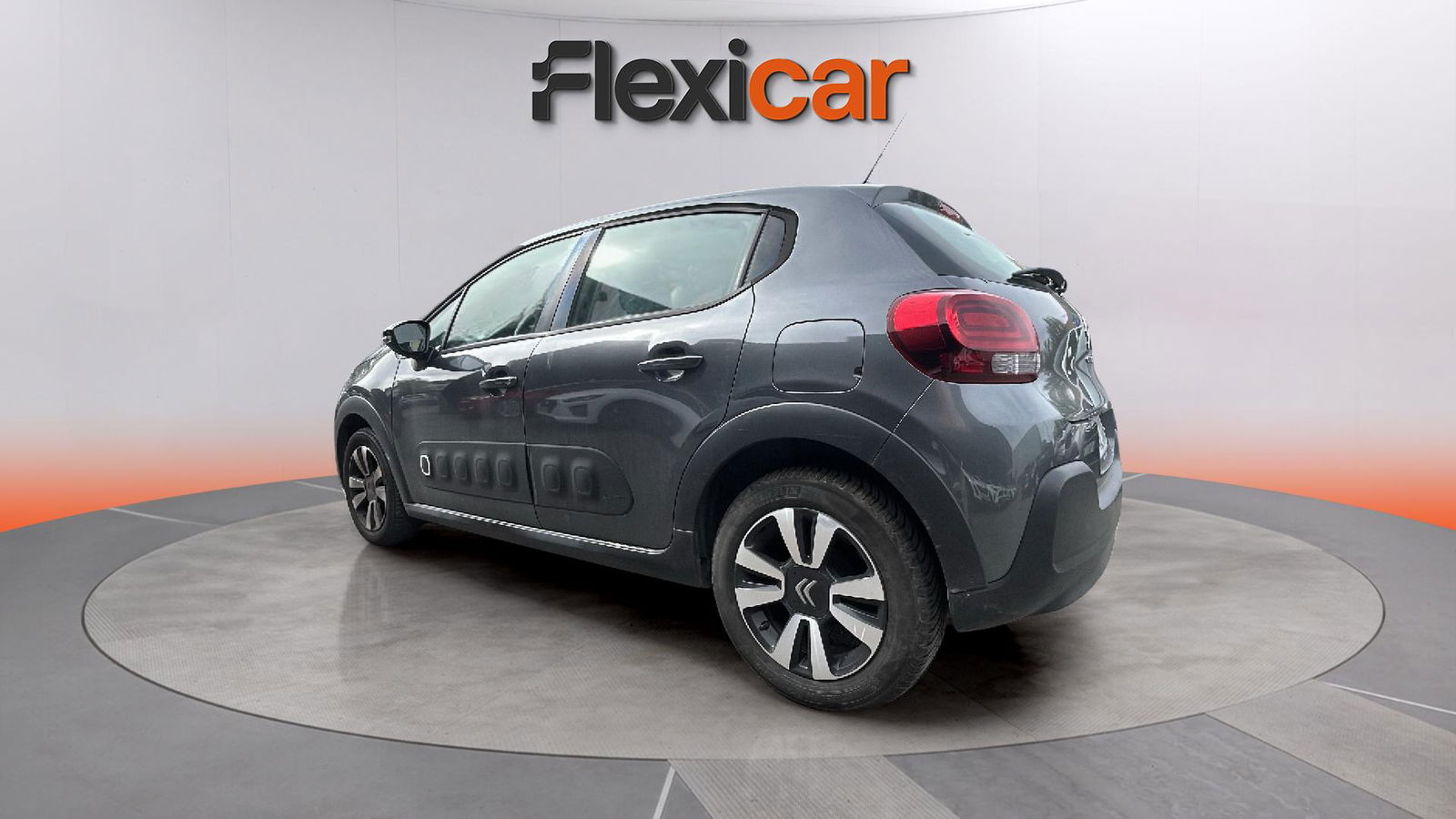 https://cdn-flexicar.caraffinity.it/public_appraisal_images_pro/images/stock/177792/XOAJ2sS6XN__IMG_8968.jpeg