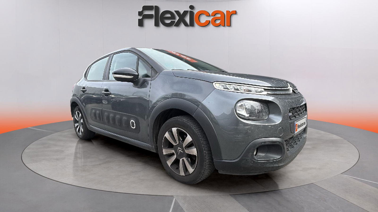 https://cdn-flexicar.caraffinity.it/public_appraisal_images_pro/images/stock/177792/lRbF0r3BFO__IMG_8972.jpeg?format=jpeg