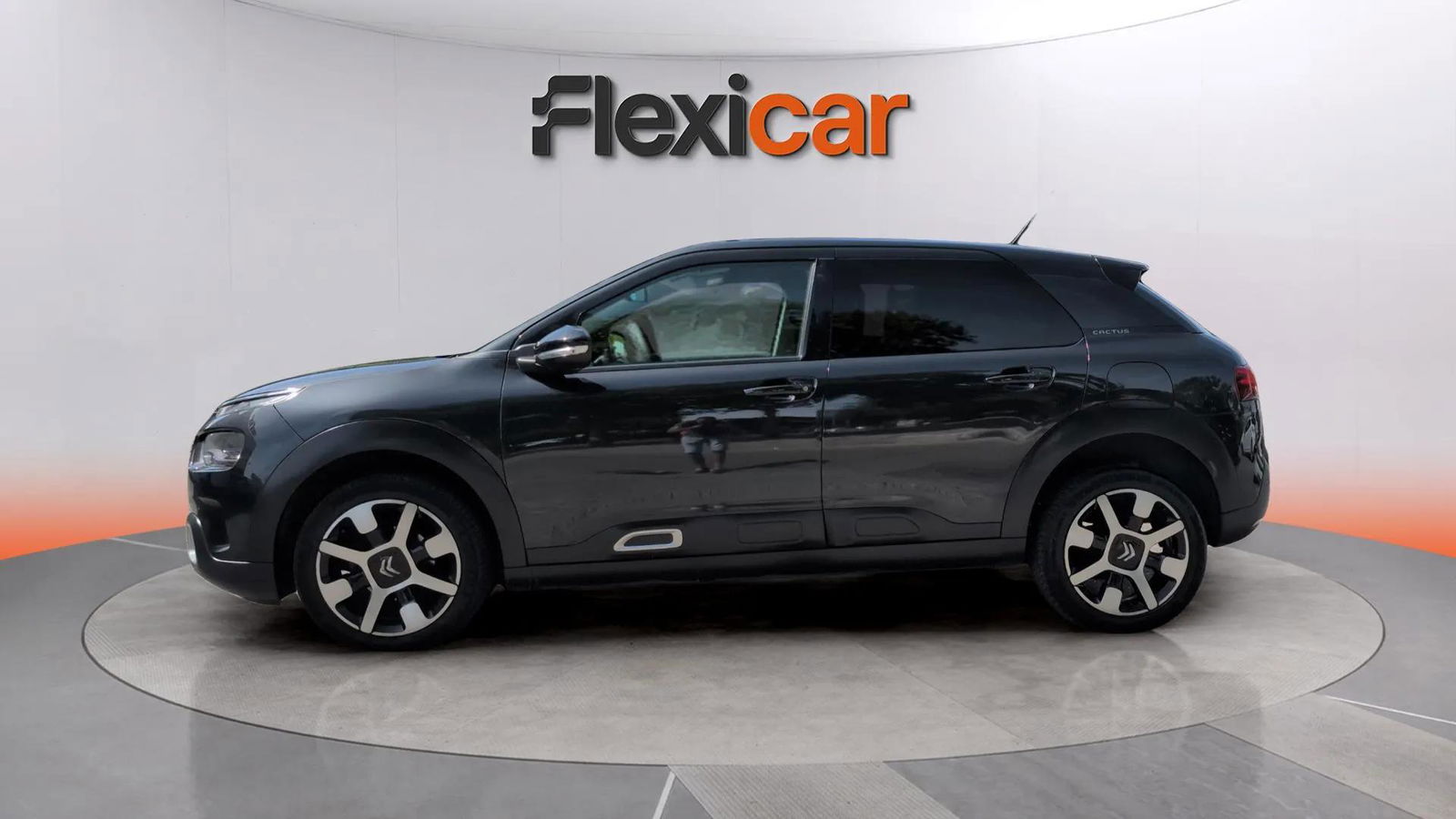 https://cdn-flexicar.caraffinity.it/public_appraisal_images_pro/images/stock/177887/BhBMOlfpYQ__4610KRX_c87e22b21bba489cb6002b68f95bf36d_Exterior_2.jpg.jpg