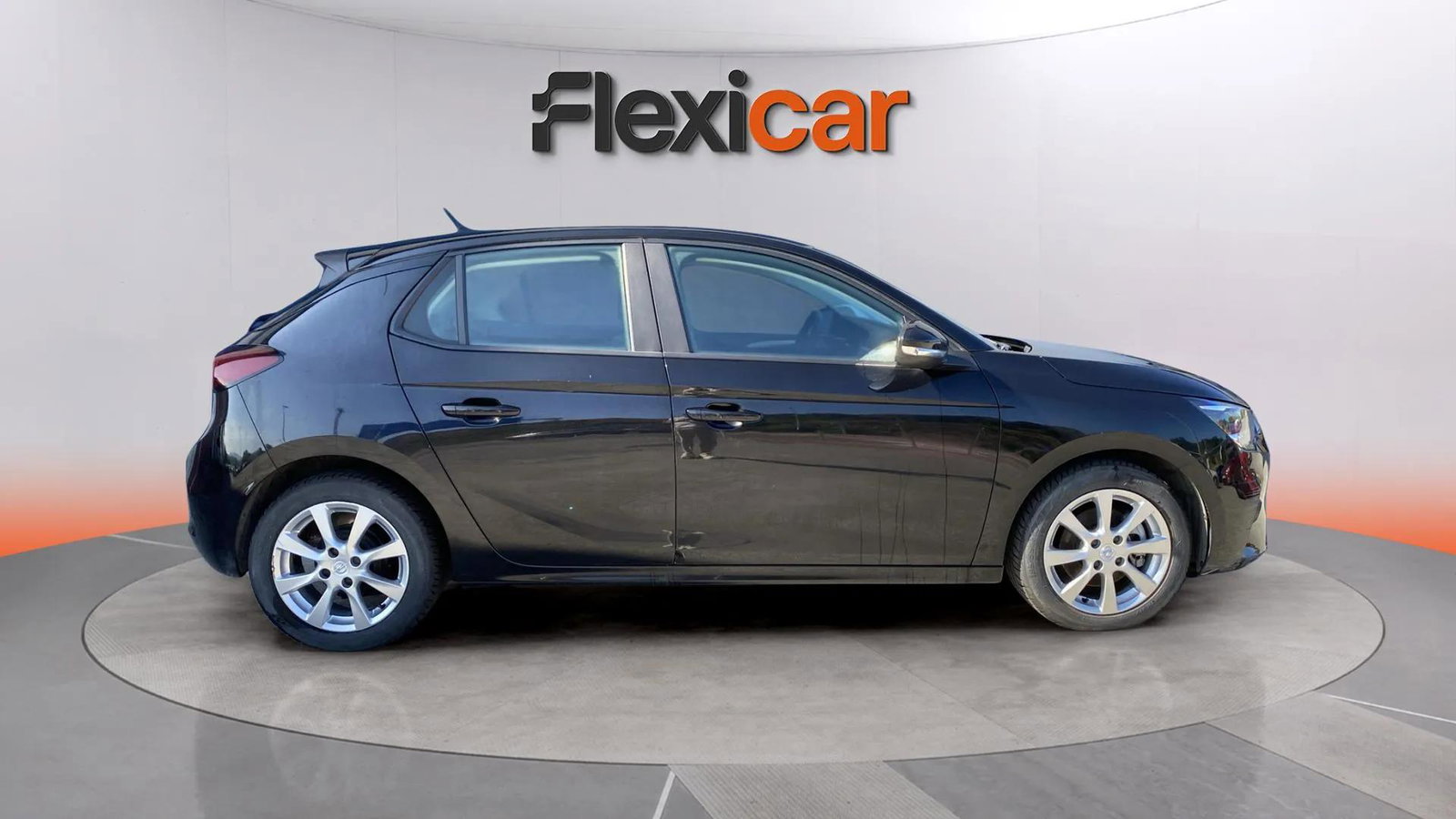 https://cdn-flexicar.caraffinity.it/public_appraisal_images_pro/images/stock/178405/kbBGYE60We__5532MBN_d8dca837029443448971a138dabac9d4_Exterior_6.jpeg.jpg