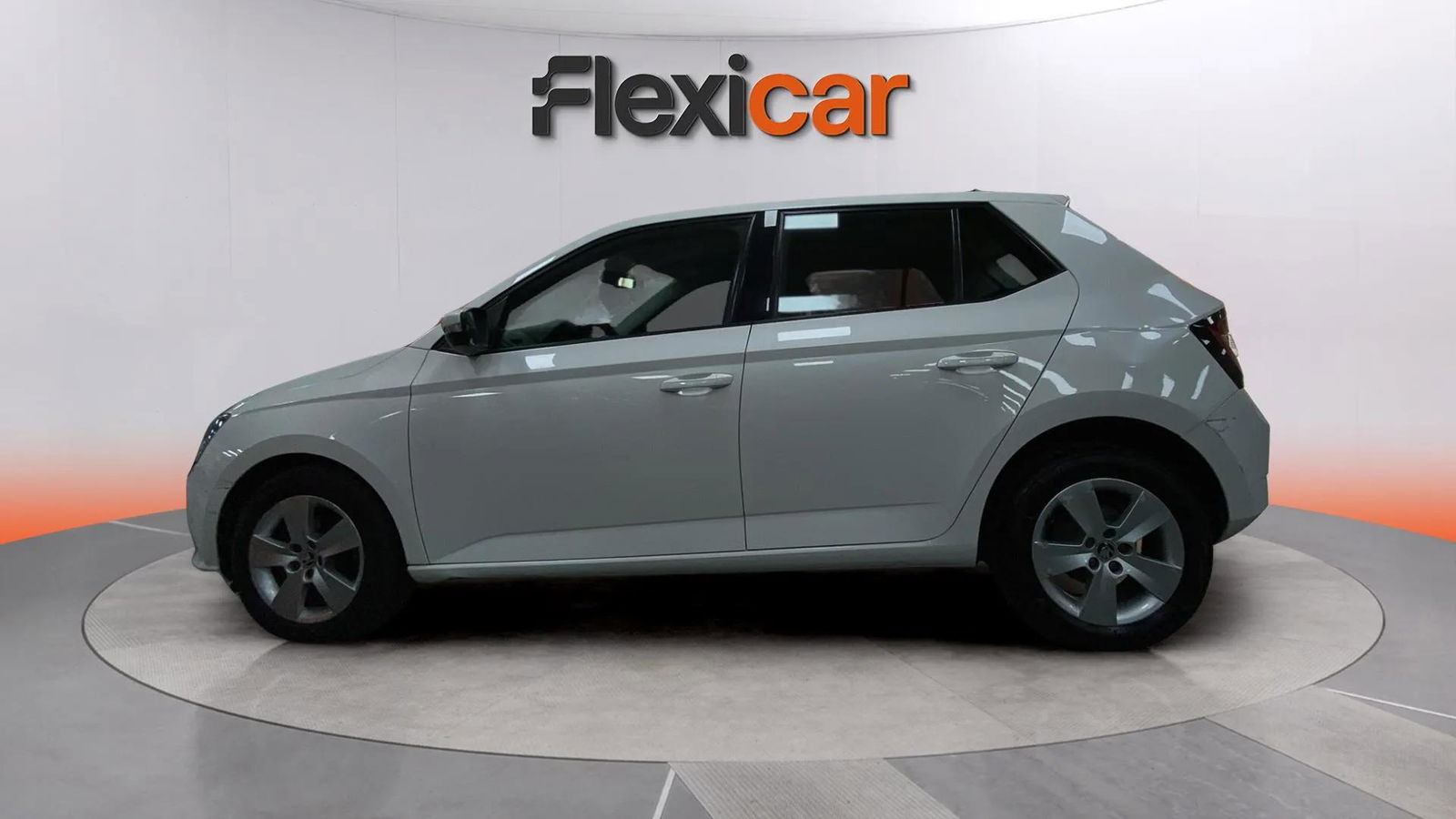 https://cdn-flexicar.caraffinity.it/public_appraisal_images_pro/images/stock/179928/7X7wWUxkPl__9146JMV_34ddc74cee3348d6bc47c15b49da7059_Exterior_2.jpeg.jpg