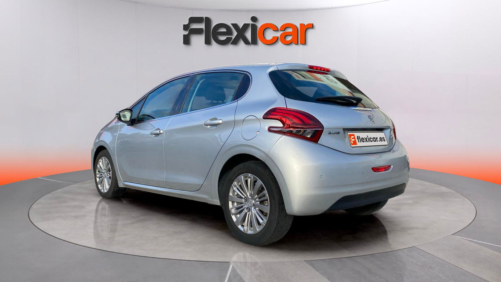 https://cdn-flexicar.caraffinity.it/public_appraisal_images_pro/images/stock/180583/G28Okr7TmV__IMG-20251004-WA0190.jpg