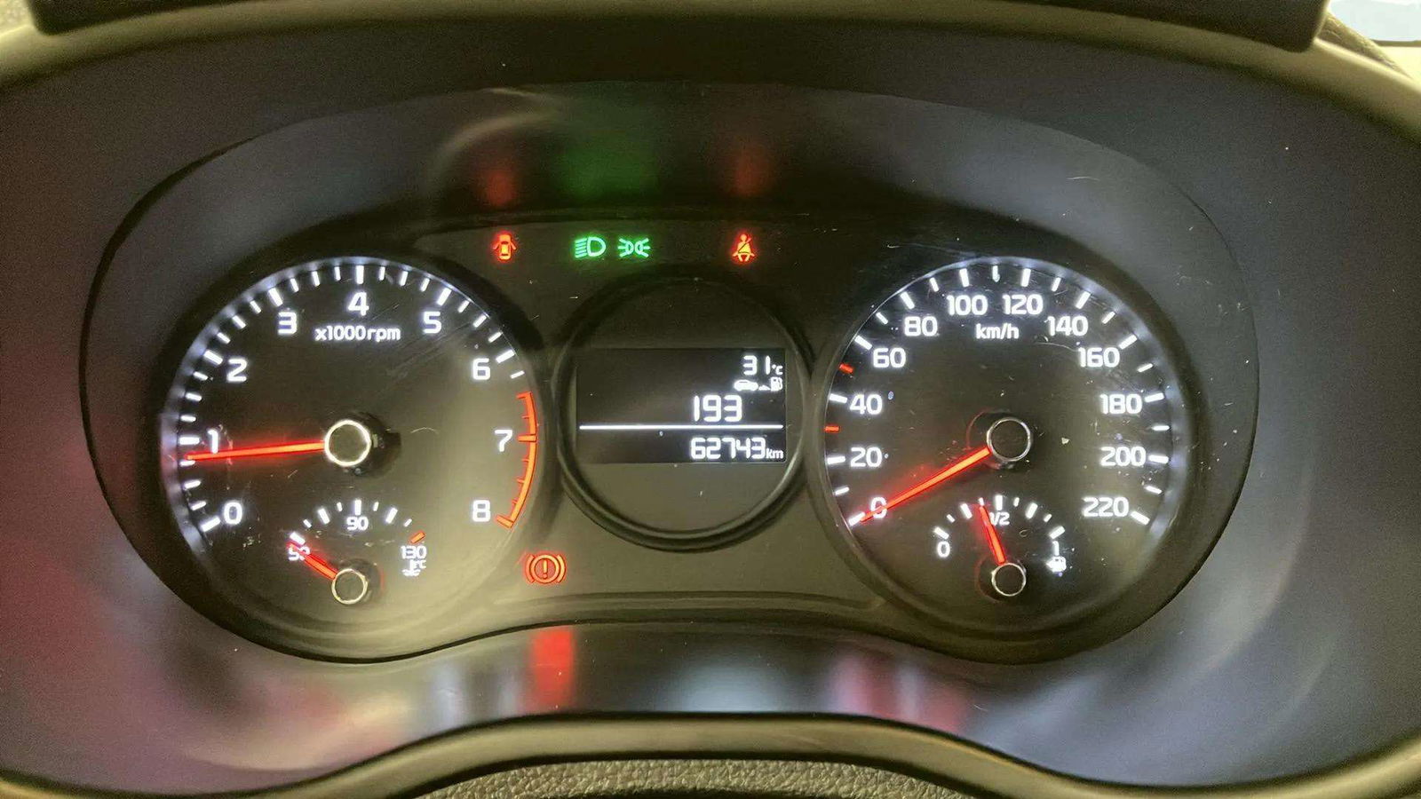 https://cdn-flexicar.caraffinity.it/public_appraisal_images_pro/images/stock/180761/3KDGaIG0iv__5330LYT_43d1522041354c4b82a192642d27eb47_Miscellaneous_15.jpeg.jpg