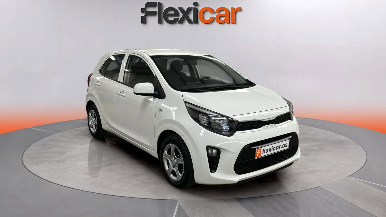 https://cdn-flexicar.caraffinity.it/public_appraisal_images_pro/images/stock/180761/NqCcrSzasB__5330LYT_43d1522041354c4b82a192642d27eb47_Exterior_2.jpeg.jpg?format=jpeg