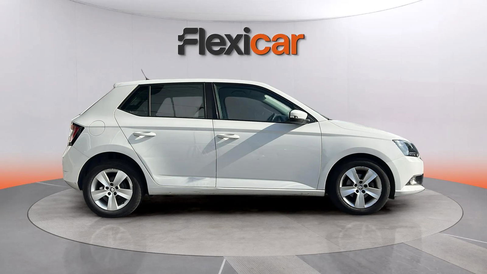 https://cdn-flexicar.caraffinity.it/public_appraisal_images_pro/images/stock/180875/4ykuJRwAX5__hh_01f60991fc334f078b8b88b88400d4b0_Exterior_6.jpeg.jpg