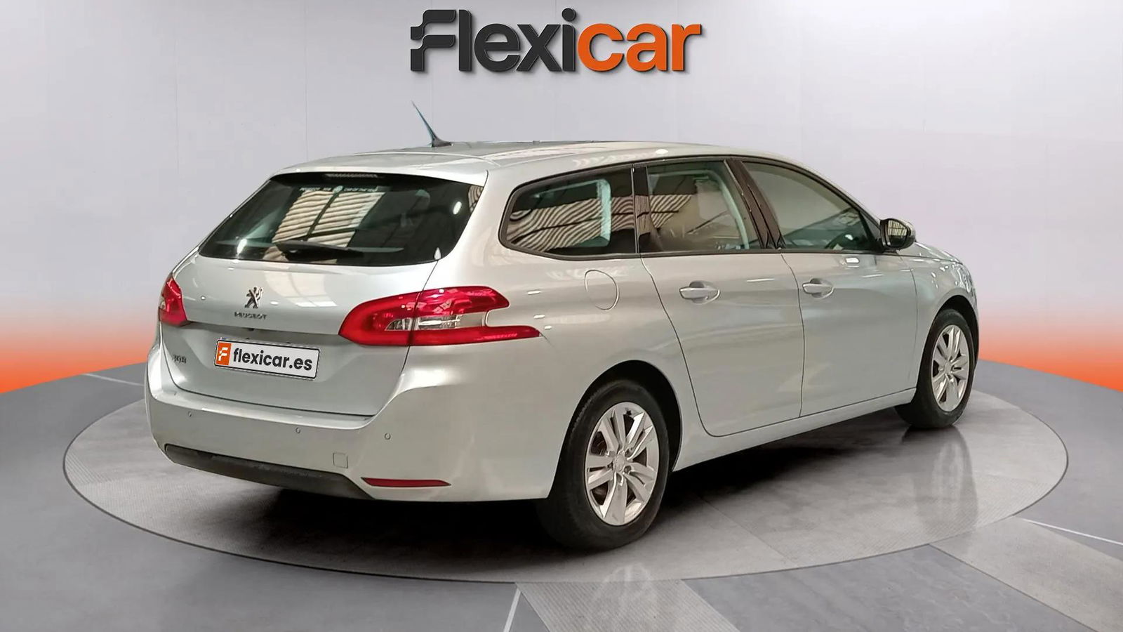 https://cdn-flexicar.caraffinity.it/public_appraisal_images_pro/images/stock/181536/ENbLi0kxxF__0521NCR_f6399aed79984a89b8c692e3746c1ef7_Exterior_5.jpg.jpg