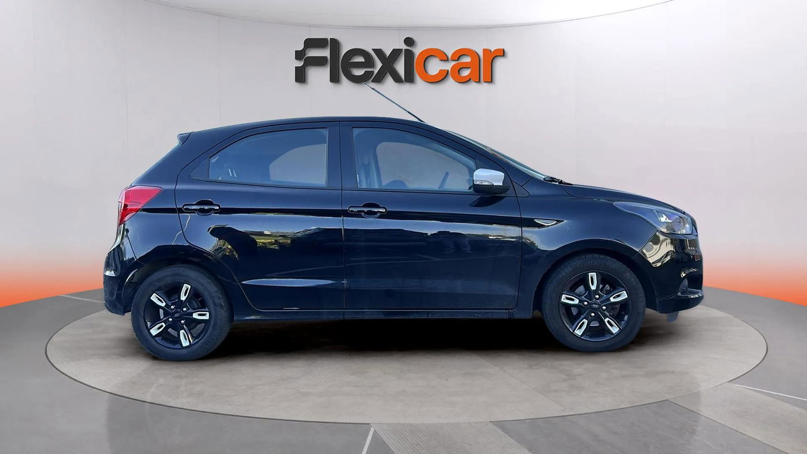https://cdn-flexicar.caraffinity.it/public_appraisal_images_pro/images/stock/181624/5i9VpV9qaw__hh_71b2b662f4484080bba287a75f110746_Exterior_6.jpeg.jpg