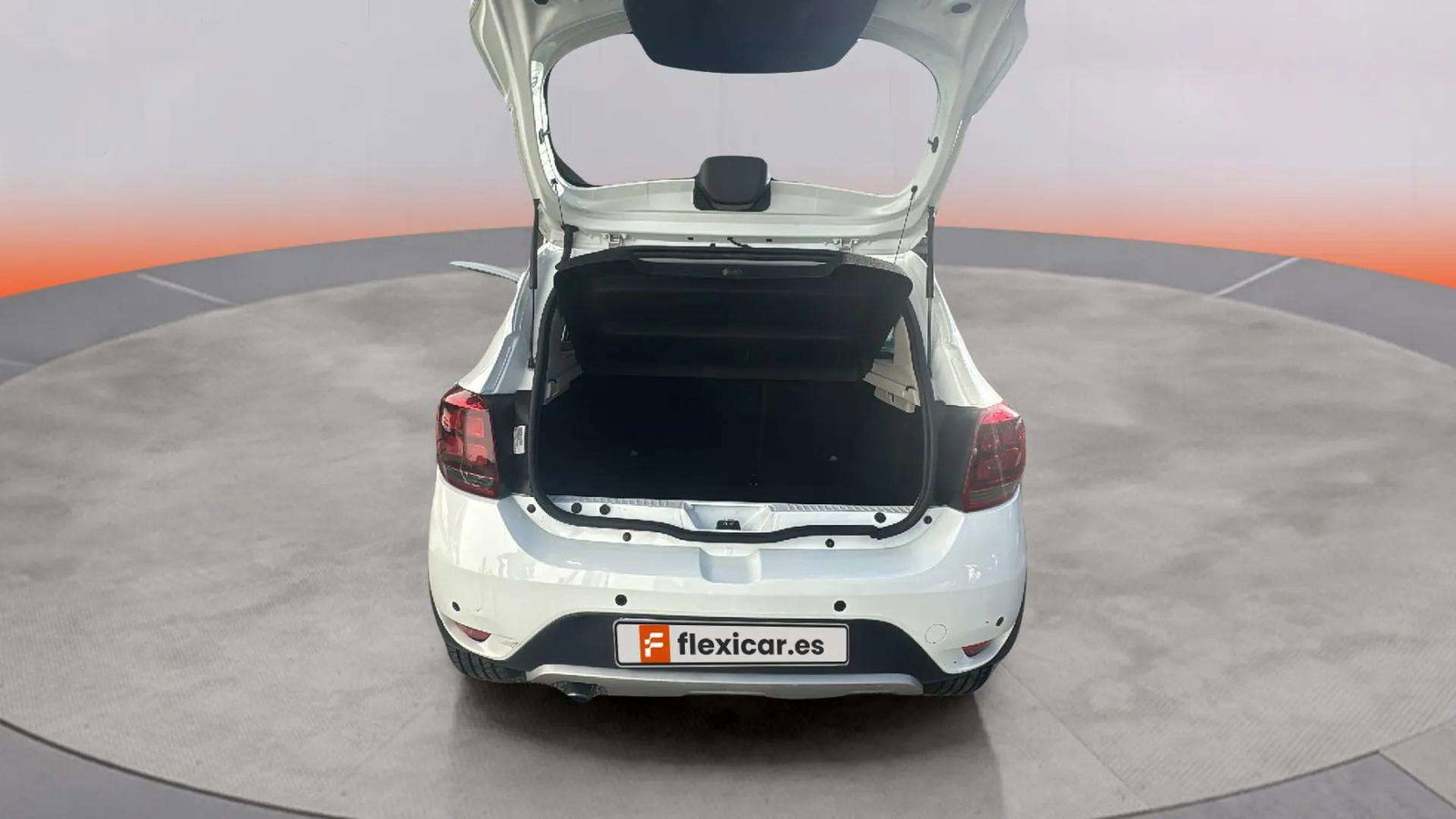 https://cdn-flexicar.caraffinity.it/public_appraisal_images_pro/images/stock/182050/pN0K4GFCgU__3514KTT_862324eca3f64a629cdac5f9fa7e2a76_Interior_13.jpeg.jpg