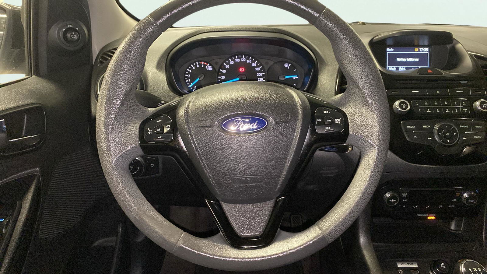 https://cdn-flexicar.caraffinity.it/public_appraisal_images_pro/images/stock/182069/1l1KtVGOWH__0707KDG_ba399fb350b54e98b2d63d67f2fb4507_Interior_8.jpg