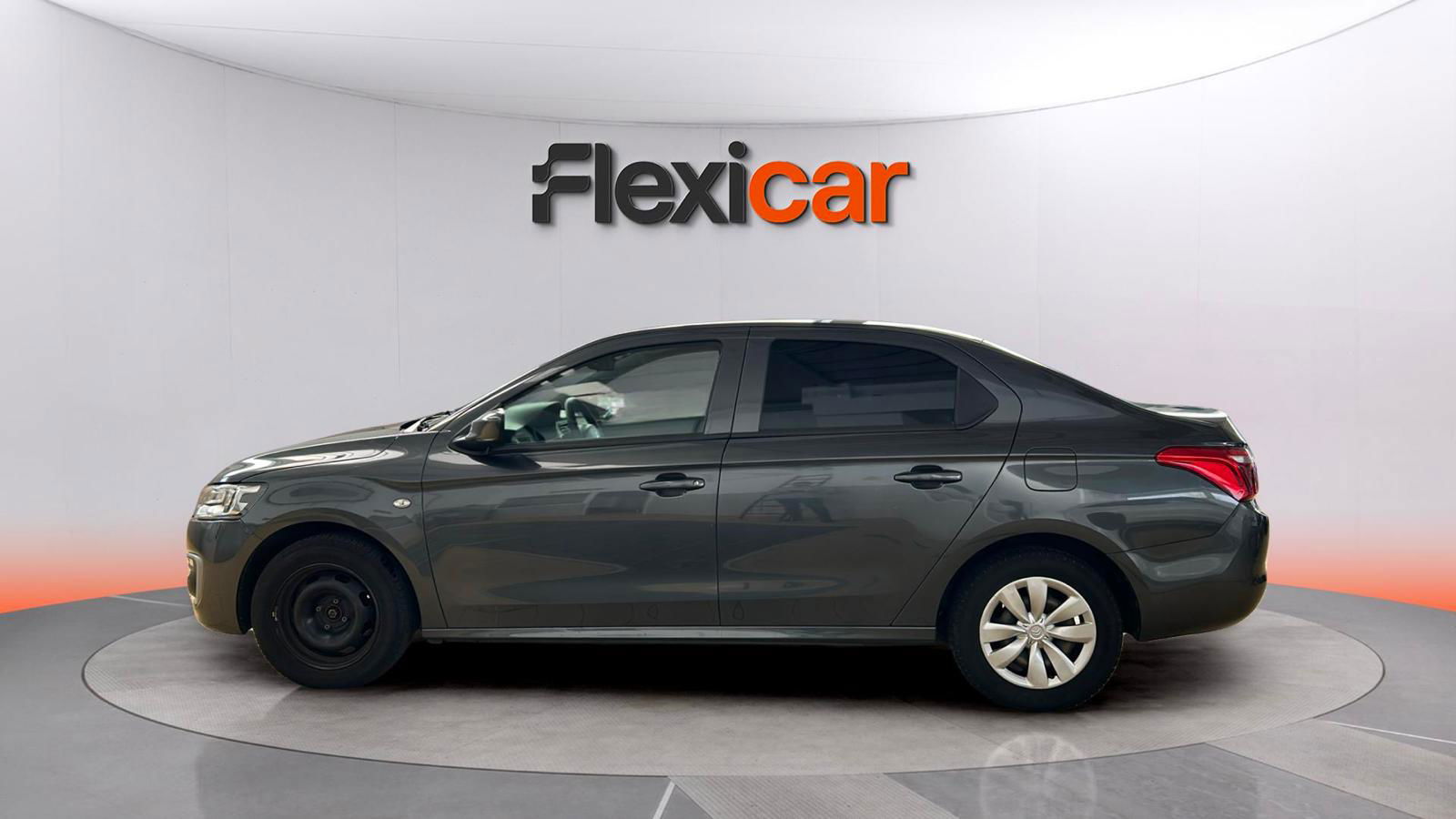 https://cdn-flexicar.caraffinity.it/public_appraisal_images_pro/images/stock/182722/EL3ntYEfT3__IMG-20251011-WA0236.jpg