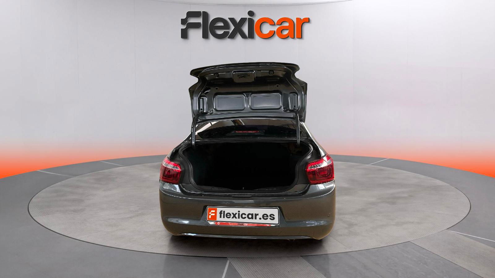 https://cdn-flexicar.caraffinity.it/public_appraisal_images_pro/images/stock/182722/GiDk4qNm7s__IMG-20251011-WA0232.jpg