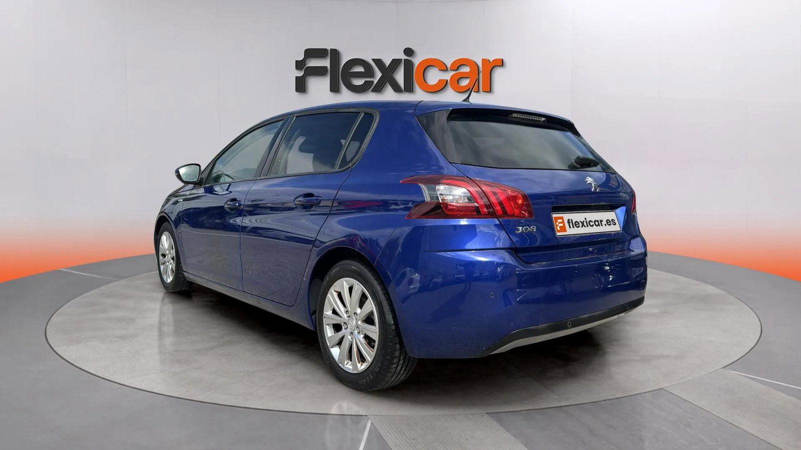 https://cdn-flexicar.caraffinity.it/public_appraisal_images_pro/images/stock/183190/ocAaoAeox9__3811LJF_0aaa181998144aa9ba0a6cd33a32b80a_Exterior_3.jpeg.jpg