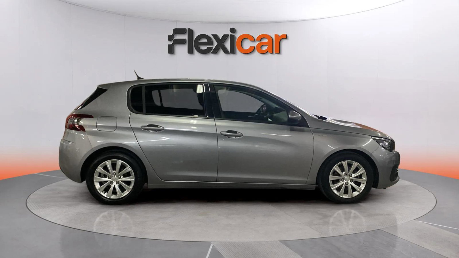 https://cdn-flexicar.caraffinity.it/public_appraisal_images_pro/images/stock/183206/IYpXXoECJA__8649LJB_f18ea44146354cabade3125674486a3c_Exterior_6.jpeg.jpg