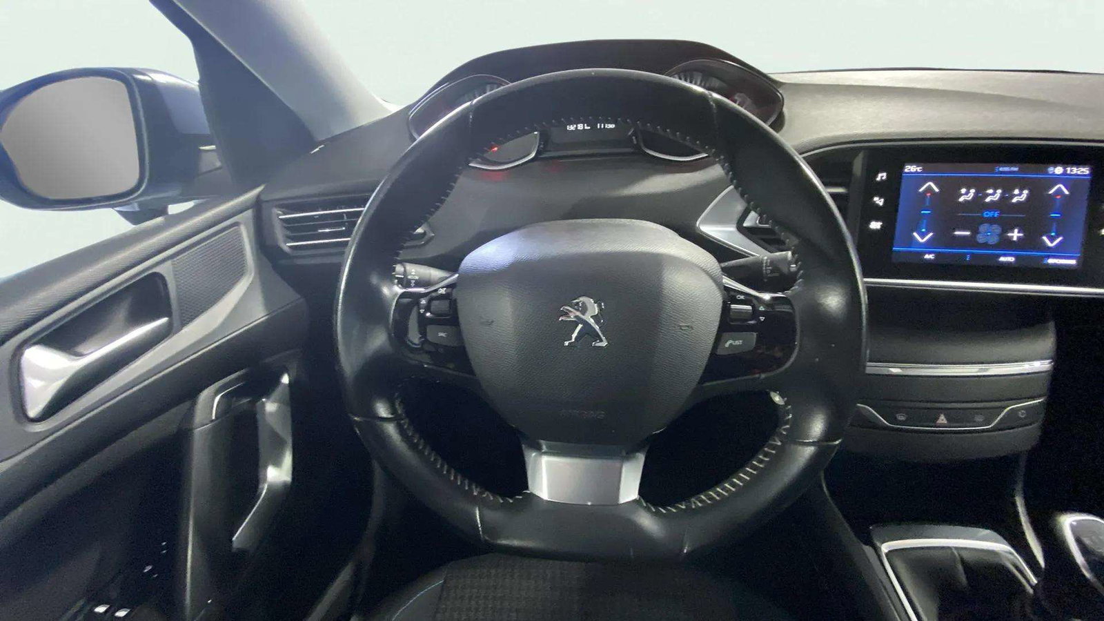 https://cdn-flexicar.caraffinity.it/public_appraisal_images_pro/images/stock/183208/34bdGwVE2m__0875LJC_632c1e2600a84f02a8471d080f64df4d_Interior_11.jpeg.jpg