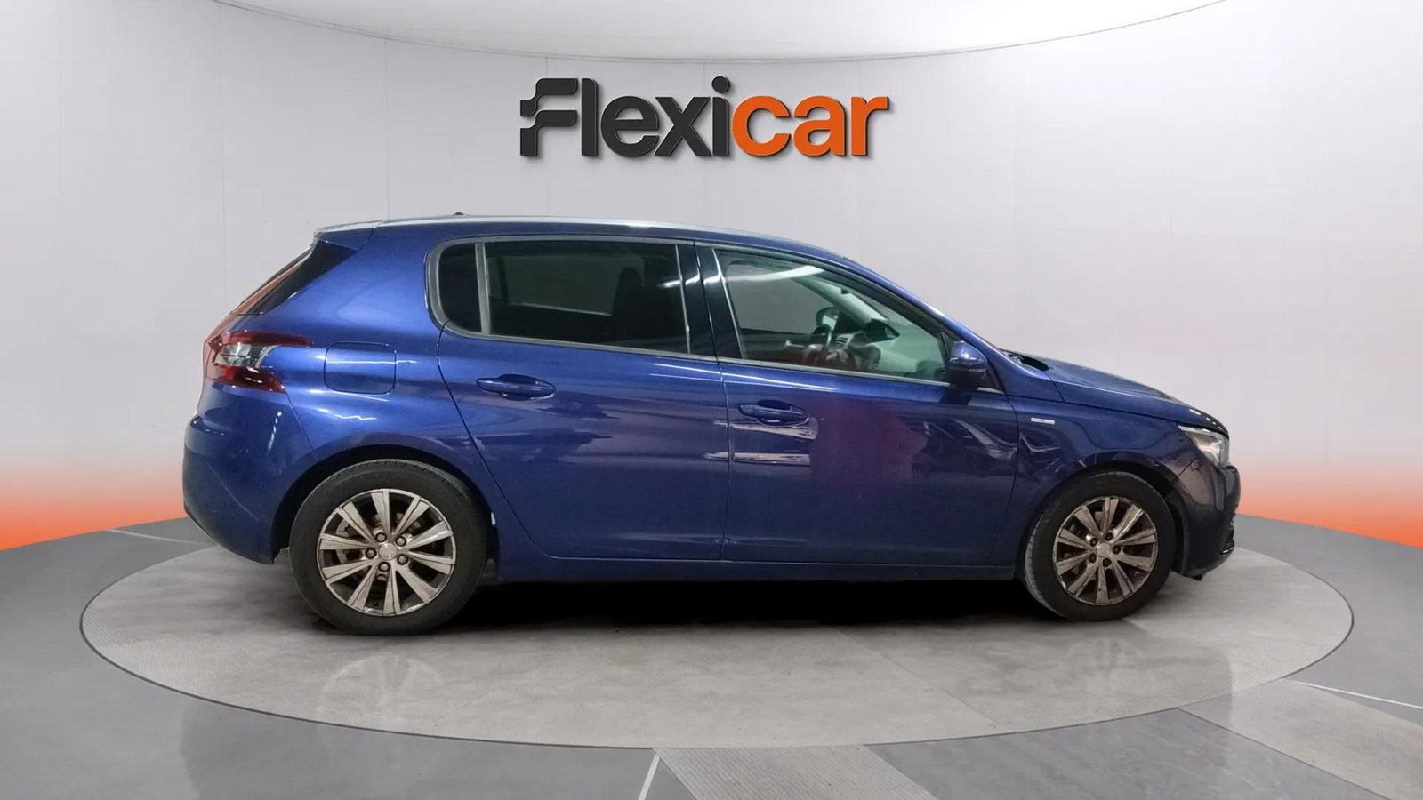 https://cdn-flexicar.caraffinity.it/public_appraisal_images_pro/images/stock/183256/E861lDz9uQ__3844LJF_d071254093934c21a6949ca82d7f555f_Exterior_6.jpg.jpg