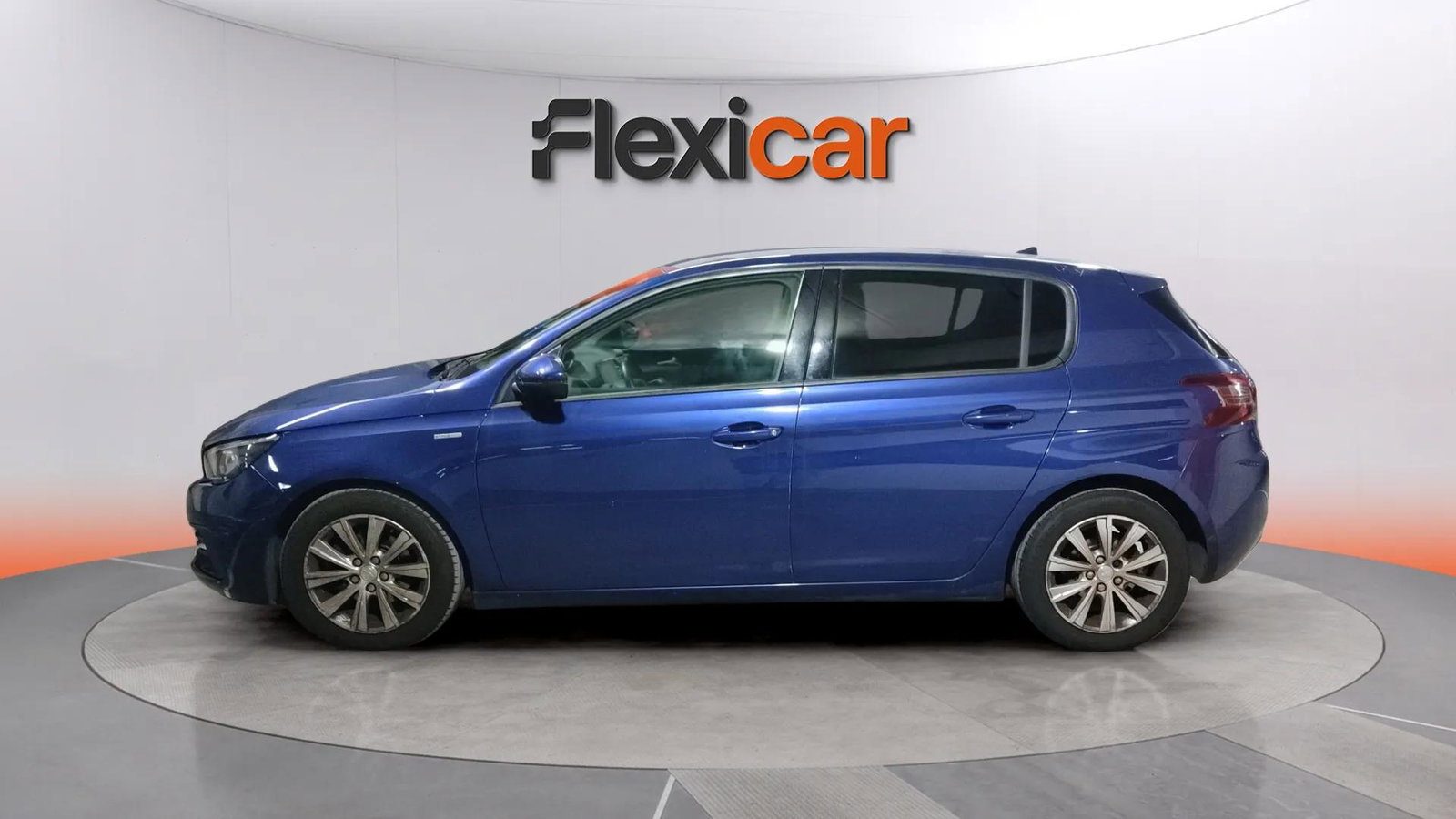 https://cdn-flexicar.caraffinity.it/public_appraisal_images_pro/images/stock/183256/pcsPzteimu__3844LJF_d071254093934c21a6949ca82d7f555f_Exterior_2.jpg.jpg