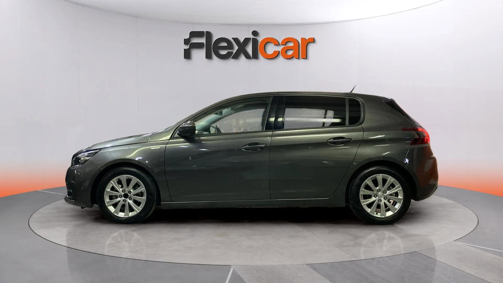 https://cdn-flexicar.caraffinity.it/public_appraisal_images_pro/images/stock/183268/0gHUYPnh7G__2580LJF_e9197b4204394989bb6a198406063416_Exterior_2.jpeg.jpg