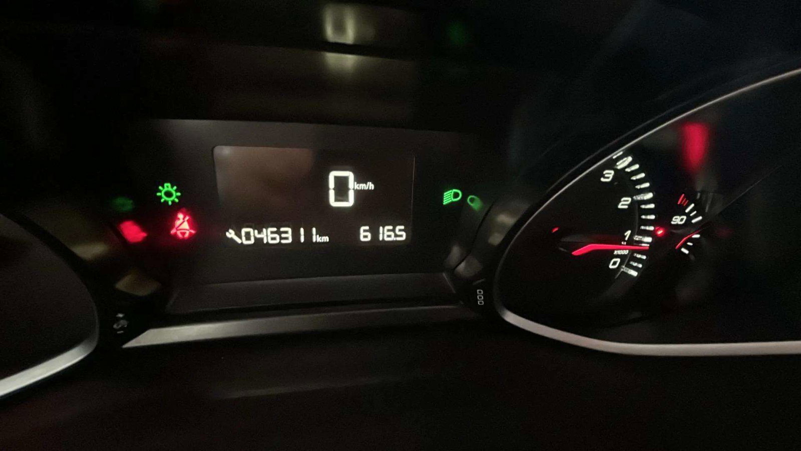 https://cdn-flexicar.caraffinity.it/public_appraisal_images_pro/images/stock/183424/Uaqe113QwO__2_9_Interior_3873LJF_6204d127056e4ce996c74d2c696af8a1_Interior_9.jpeg.jpg
