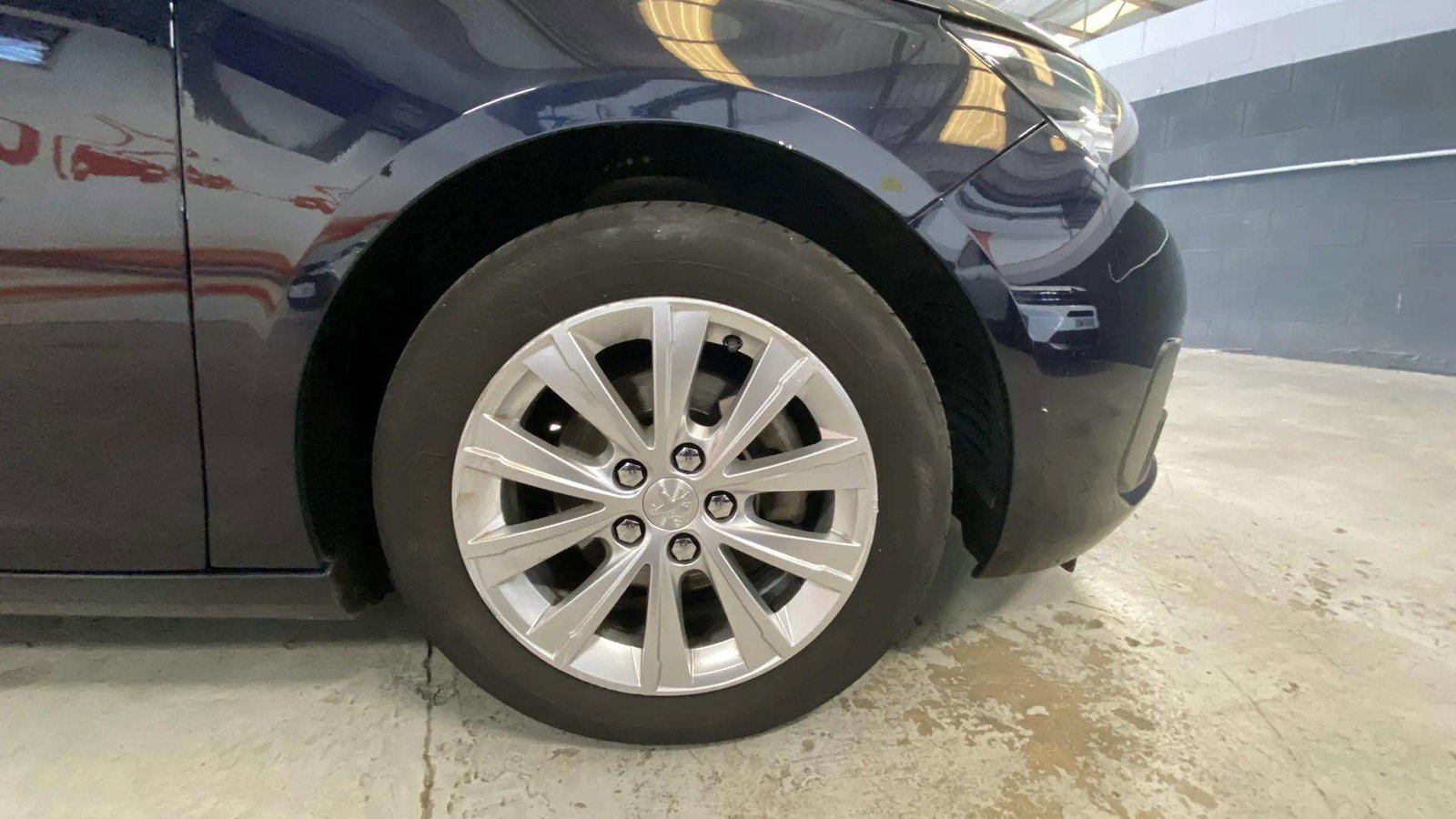 https://cdn-flexicar.caraffinity.it/public_appraisal_images_pro/images/stock/183425/IuK9TXOZwL__4361LJF_8c04a5a64133490c890910550ed37673_Miscellaneous_14.jpeg.jpg