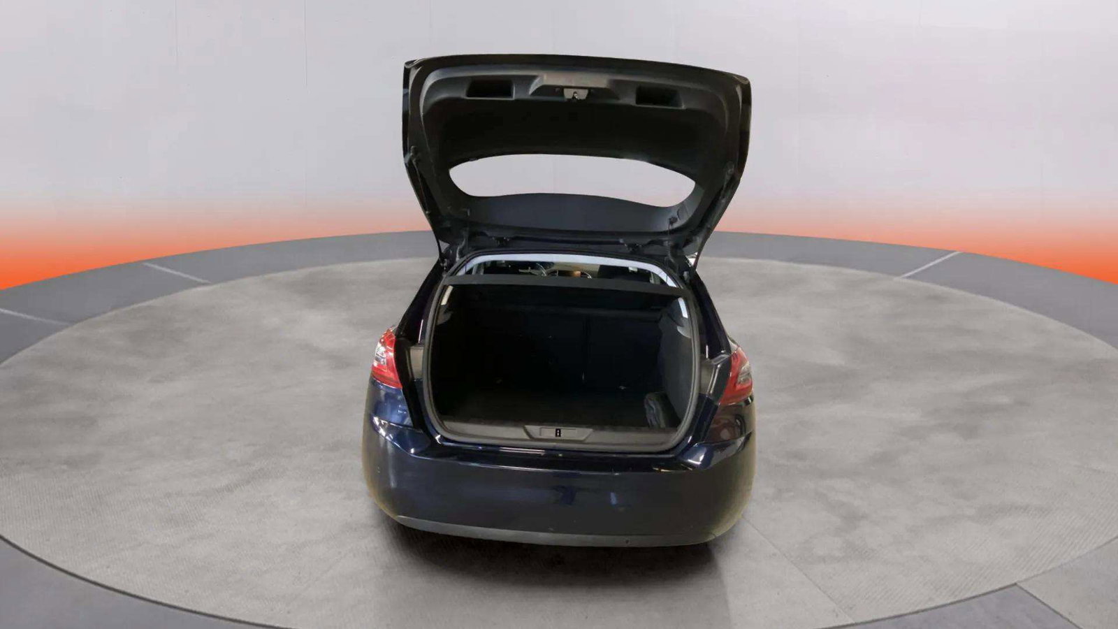 https://cdn-flexicar.caraffinity.it/public_appraisal_images_pro/images/stock/183425/dGNXC4E7Q0__4361LJF_8c04a5a64133490c890910550ed37673_Interior_13.jpeg.jpg