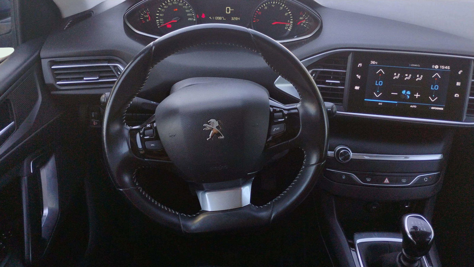 https://cdn-flexicar.caraffinity.it/public_appraisal_images_pro/images/stock/183429/vi9SvkeeOm__3848LJF_8aec89aa6c0140c9bcb3d0fa1228d628_Interior_8.jpg.jpg