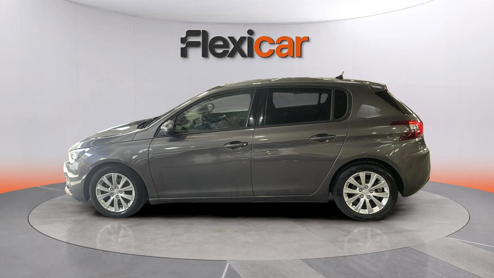 https://cdn-flexicar.caraffinity.it/public_appraisal_images_pro/images/stock/183442/6x4q1ZI8SL__2645Ljf_a41e087615f54c5eabb356e0b94e9d60_Exterior_5.jpeg.jpg