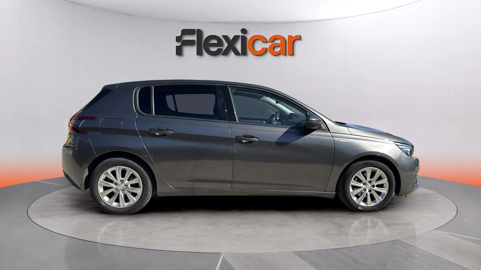 https://cdn-flexicar.caraffinity.it/public_appraisal_images_pro/images/stock/183450/15sIya0dDX__2604ljf_bb4e8d6982ad478ebee7818386cf3351_Exterior_6.jpeg.jpg
