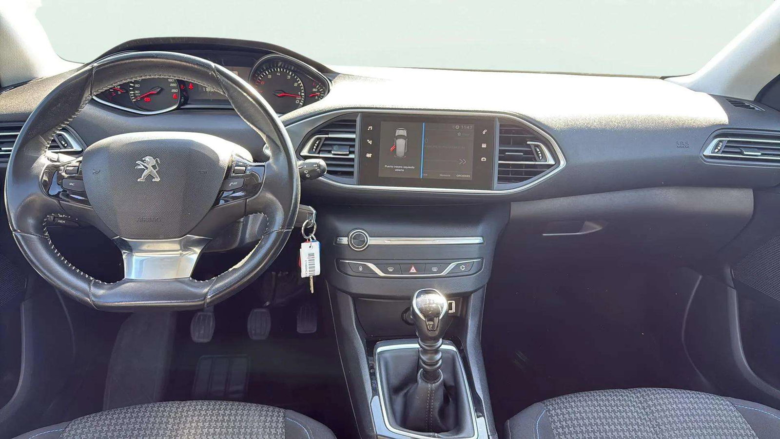 https://cdn-flexicar.caraffinity.it/public_appraisal_images_pro/images/stock/183450/qrlJz2o5Js__2604ljf_bb4e8d6982ad478ebee7818386cf3351_Interior_16.jpeg.jpg