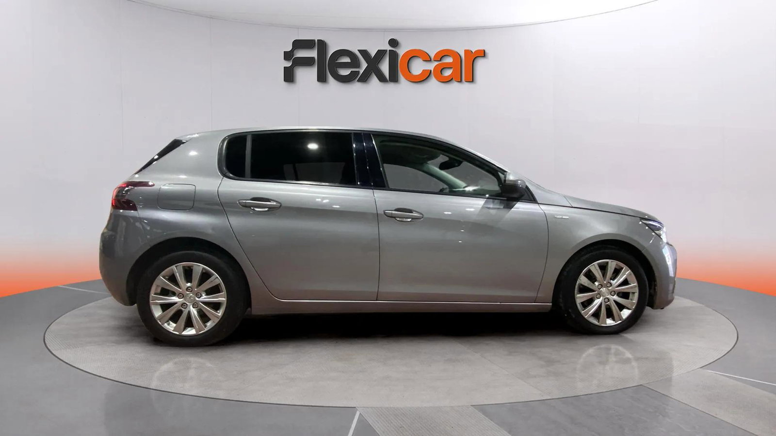 https://cdn-flexicar.caraffinity.it/public_appraisal_images_pro/images/stock/183505/YuDSErtlr9__5621LHZ_1fb7fd5c857f4087b8f4a86022f6650a_Exterior_3.jpeg.jpg